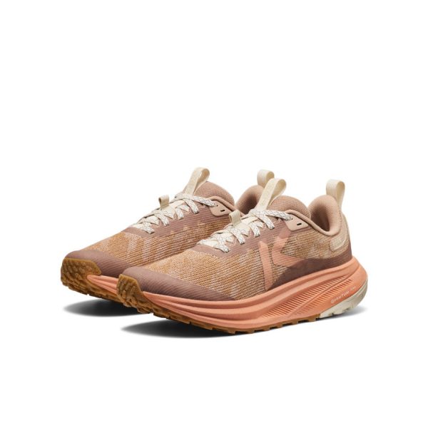 Women's Roam Trail Running Shoe | Warm Taupe/Cork