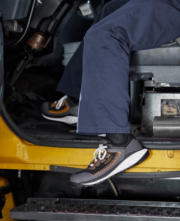 Men's Arvada Work Sneaker (Carbon Toe) | Plaza Taupe/Black