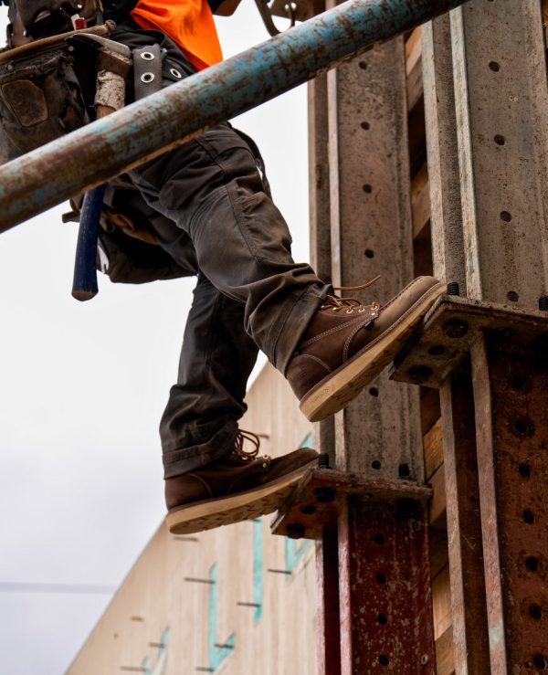 Men's Liberty 6 Waterproof Boot (Carbon Toe) | Chestnut/Gum