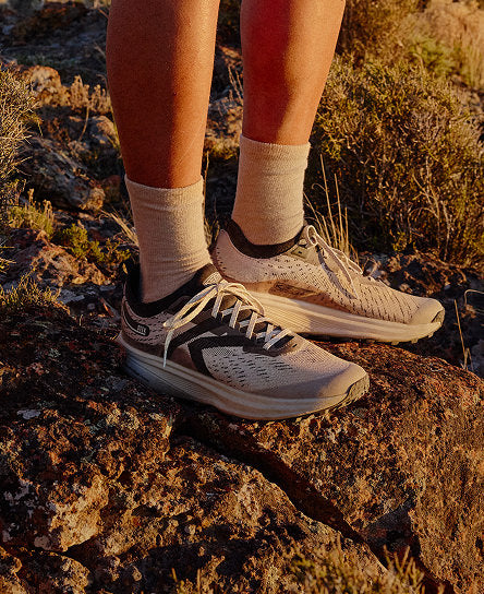 Men's Seek Trail Running Shoe | Black/Sunset Sand