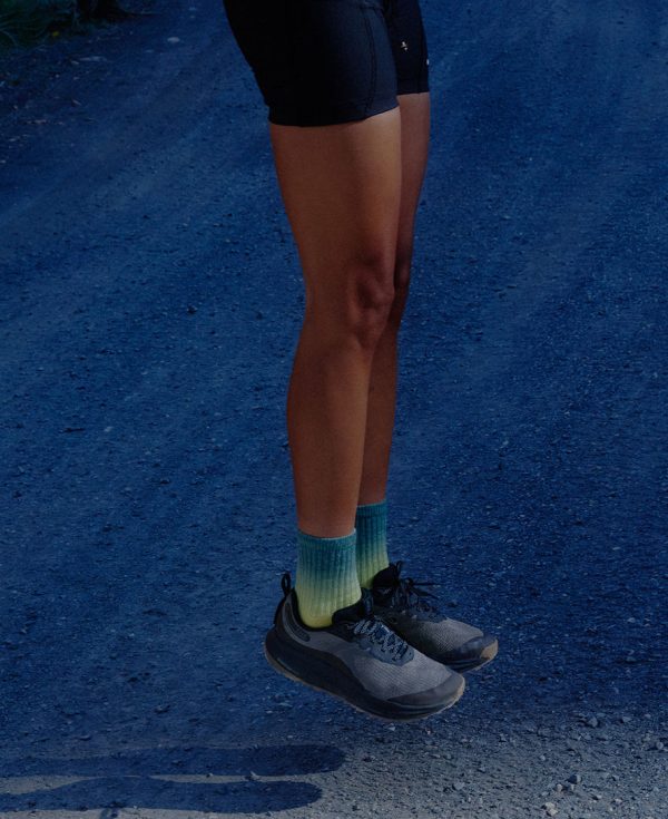 Women's Roam Trail Running Shoe  |  Star White/Vapor