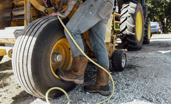 Men's Evanston Pull-On Waterproof Boot (Carbon Toe) | Bison/Black