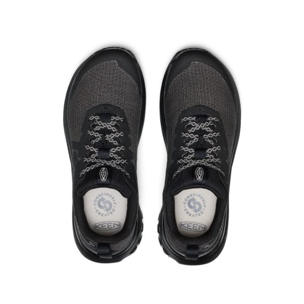 Women's Roam Trail Running Shoe  |  Black/Black